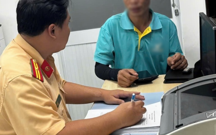 Xác minh clip xe tải ngang nhiên chạy ngược chiều trên đường Trần Văn Giàu - Ảnh 2.