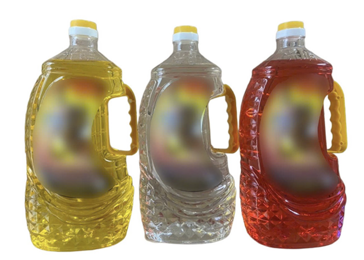 Trẻ 2 tuổi nguy kịch vì uống nhầm dầu thắp đèn: Bác sĩ cảnh báo sai lầm thường gặp - Ảnh 1. Trẻ 2 tuổi nguy kịch vì uống nhầm dầu thắp đèn: Bác sĩ cảnh báo sai lầm thường gặp - Ảnh 1.