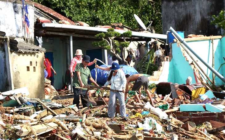 Bông hoa tặng thầy cách đây 41 năm - Ảnh 3.