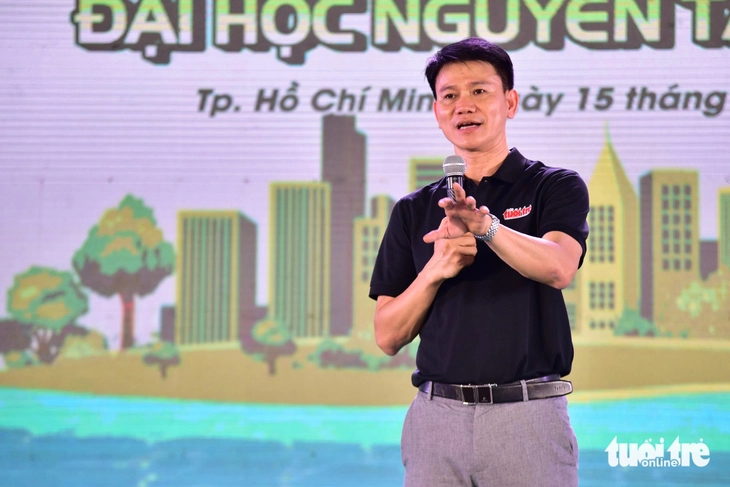 Sinh viên truyền thông tìm hiểu quy trình tổ chức Ngày hội Việt Nam Xanh của báo Tuổi Trẻ- Ảnh 4. Sinh viên truyền thông tìm hiểu quy trình tổ chức Ngày hội Việt Nam Xanh của báo Tuổi Trẻ - Ảnh 4.