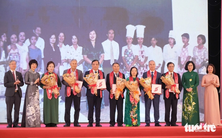 Trường đại học Ngoại thương - Ảnh 1.