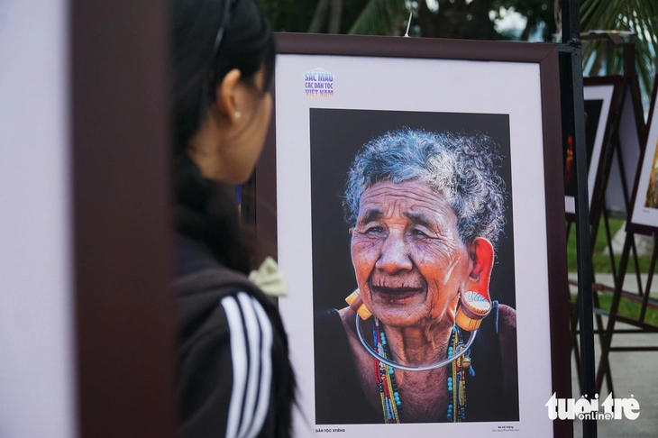 Ngắm sắc màu 54 dân tộc Việt Nam qua ảnh - Ảnh 2. dân tộc Việt Nam - Ảnh 2.