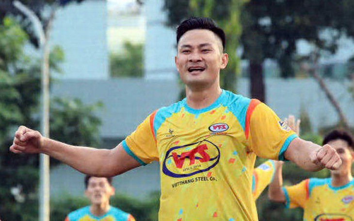 Ngoại binh Cameroon ghi dấu ấn ở Cúp bóng đá 7 người quốc gia - Ảnh 4.