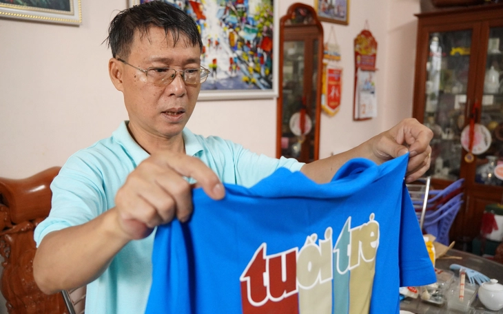 Bông hoa tặng thầy cách đây 41 năm - Ảnh 2.