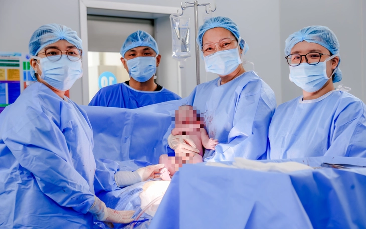 ‘Kỳ tích trong những kỳ tích’, người phụ nữ Trung Quốc hạ sinh năm con, một trai bốn gái - Ảnh 2.