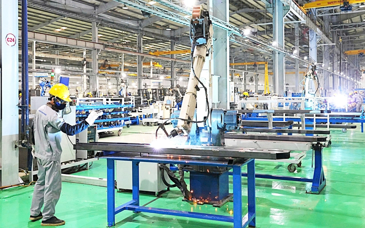 Cải cách thể chế: Đột phá then chốt để kinh tế Việt Nam tăng tốc - Ảnh 2.