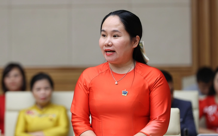 Thủ tướng Phạm Minh Chính: Cần bảo đảm giáo viên được thụ hưởng mức lương tương xứng với công sức - Ảnh 2.