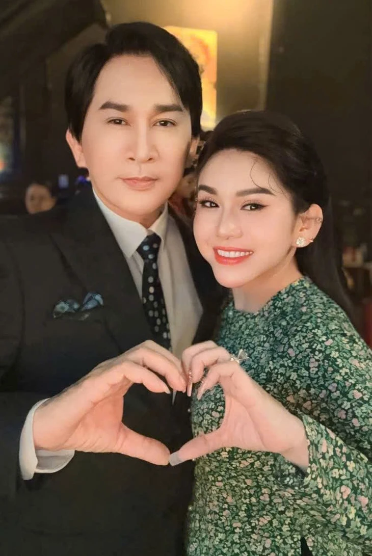 Bình Tinh méo mặt vì ba Kim Tử Long ‘mạnh tay’ - Ảnh 2. Kim Tử Long - Ảnh 3.