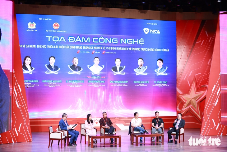 Nhóm lừa đảo dùng chatbot thao túng tâm lý nạn nhân mà không cần đến con người - Ảnh 1.