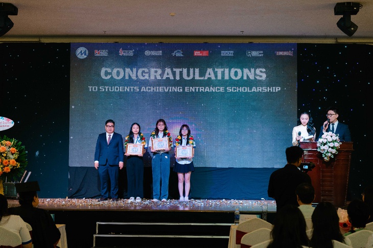 Viện Đào tạo Quốc tế tổ chức lễ khai giảng chào đón 130 sinh viên - Ảnh 4.