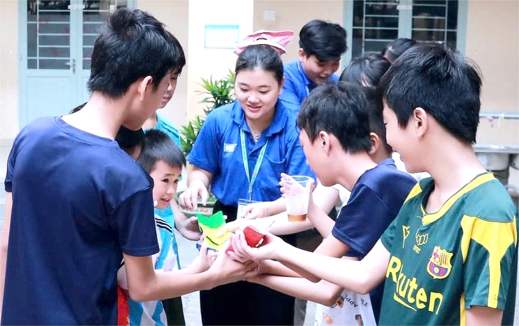 Chọn đa năng hay cần chuyên sâu? - Ảnh 1. đa năng - Ảnh 1.