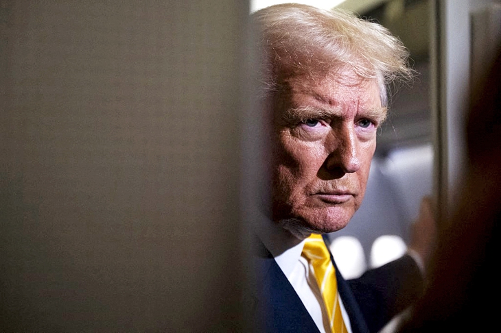 Ông Trump: Mỹ sẽ thử hạt nhân nhưng vẫn muốn bàn với Nga, Trung Quốc cắt giảm hạt nhân - Ảnh 1.