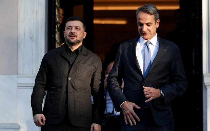 Nga tấn công mạnh ở đông và nam Ukraine - Ảnh 2.