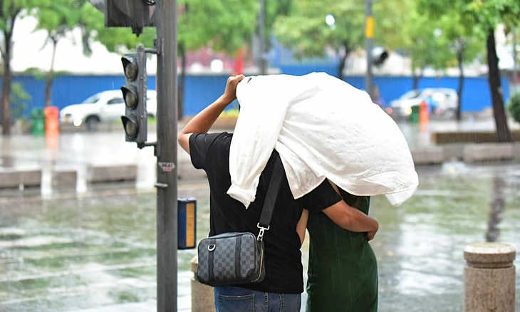 Trầm cảm sau sinh: Khi người vợ trẻ cần được lắng nghe - Ảnh 1.