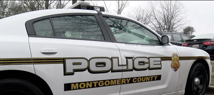 Vợ 'chơi khăm' báo nhà bị trộm, chồng gọi cảnh sát và cái kết... ối giời ơi - Ảnh 1.