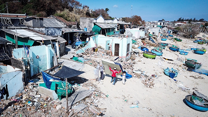 Tái thiết những ngôi làng nơi đầu sóng gió - Ảnh 2. cơn bão - Ảnh 2.