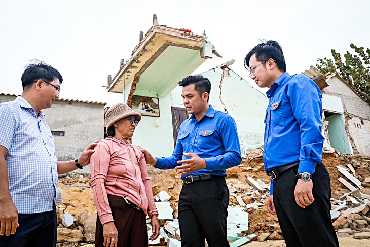 Tái thiết những ngôi làng nơi đầu sóng gió - Ảnh 7. cơn bão - Ảnh 7.