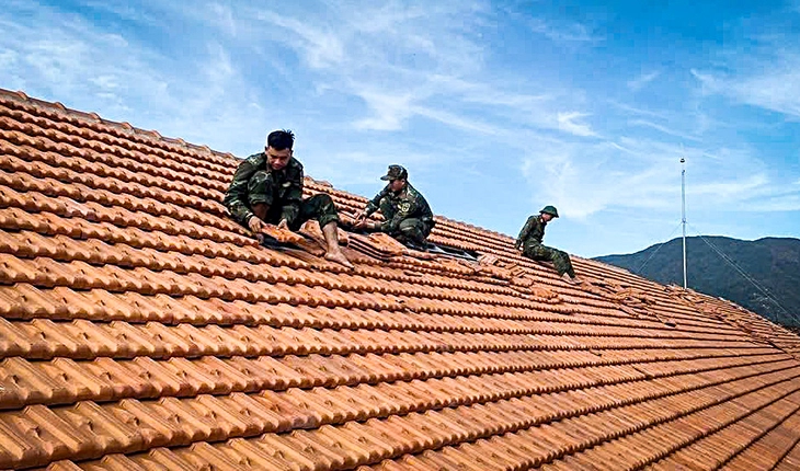 Tái thiết những ngôi làng nơi đầu sóng gió - Ảnh 6. cơn bão - Ảnh 6.