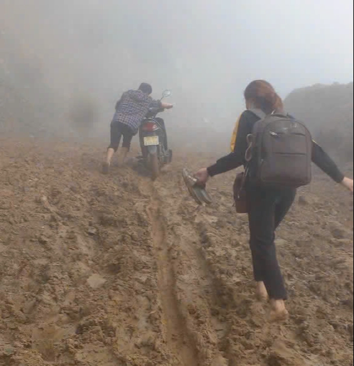 thầy dạy văn - Ảnh 1.