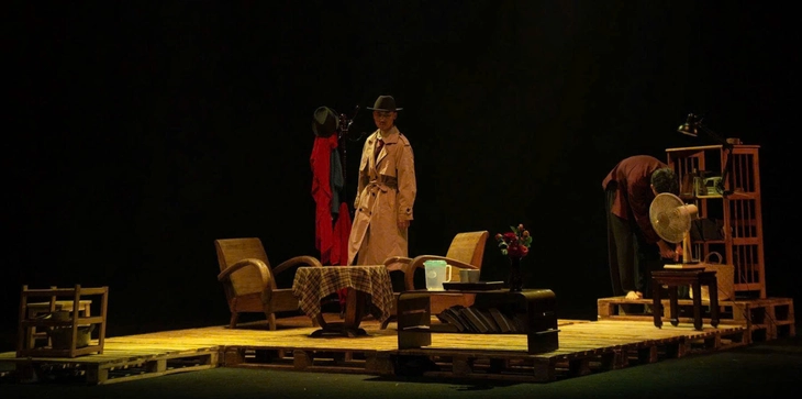 LucTeam dựng lại vở ‘Ngày mai trời lại sáng’ của sân khấu miền Nam trước 1975 - Ảnh 4. Trần Lực - Ảnh 4.