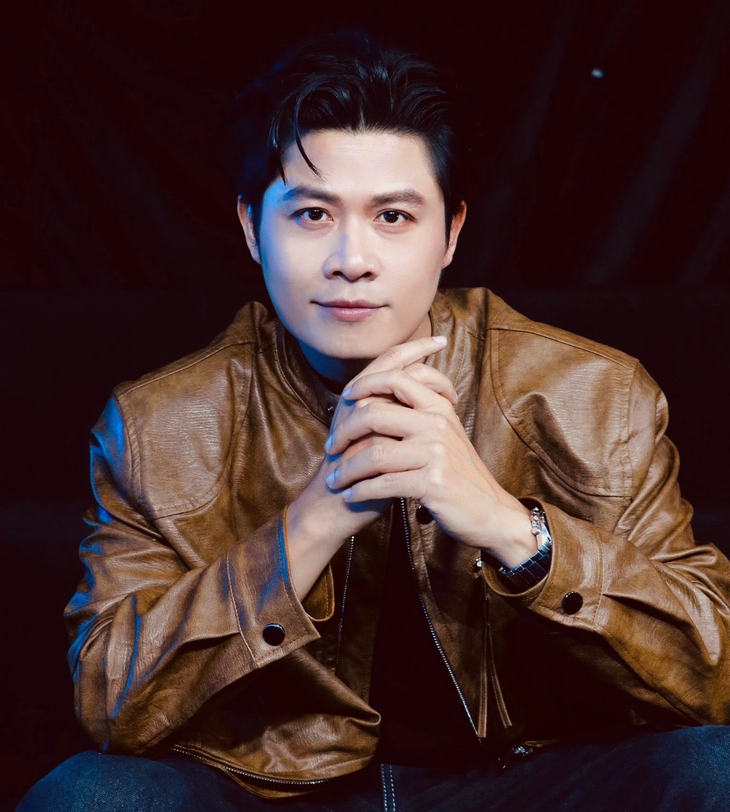 Nguyễn Văn Chung học nữa để bảo vệ mình trước nghi ngờ 'bằng cấp gì mà đứng nói?' - Ảnh 1. Nguyễn Văn Chung học nữa để bảo vệ mình trước nghi ngờ 'bằng cấp gì mà đứng nói?' - Ảnh 1.