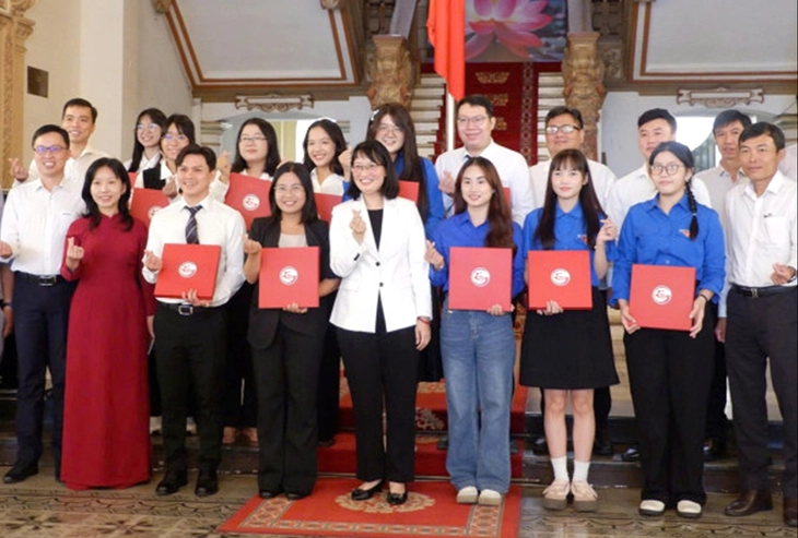 Nghiên cứu của nhà khoa học trẻ phải đi vào thực tiễn - Ảnh 1. Nghiên cứu của nhà khoa học trẻ phải đi vào thực tiễn - Ảnh 1.