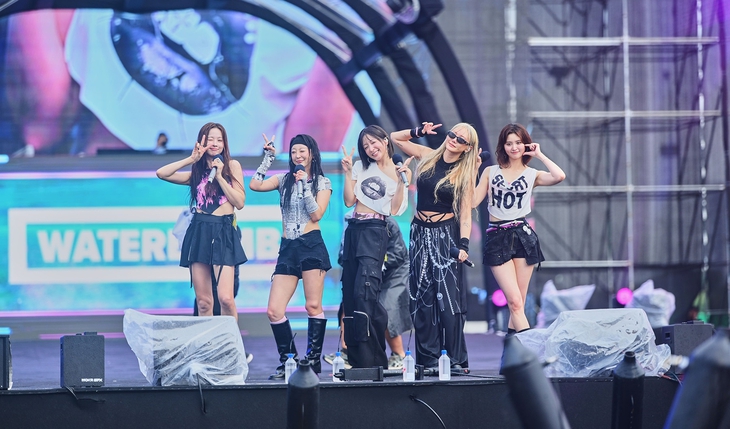 Soobin hay Jay Park: Ai mới là nam thần quyến rũ đỉnh nhất Waterbomb 2025? - Ảnh 4. Soobin hay Jay Park: Ai là nam thần quyến rũ đỉnh nhất Waterbomb 2025? - Ảnh 4.