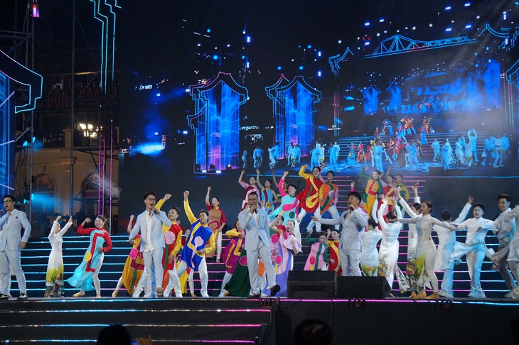 Phố Hàng - Ảnh 5.