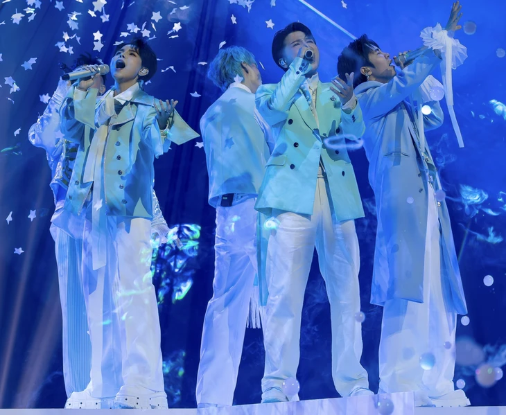 'Ở đây ai cũng thương con' trong Anh trai say hi nhớ về chiếc xe đông lạnh chở lao động nhập cư - Ảnh 8. Anh trai say hi - Ảnh 7.