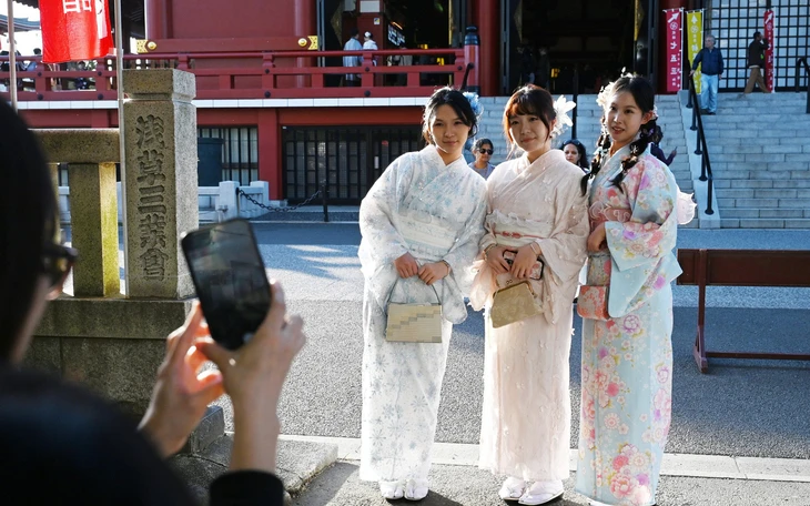 Nhật Bản cử đặc phái viên sang Trung Quốc nhằm xoa dịu căng thẳng liên quan Đài Loan - Ảnh 3.