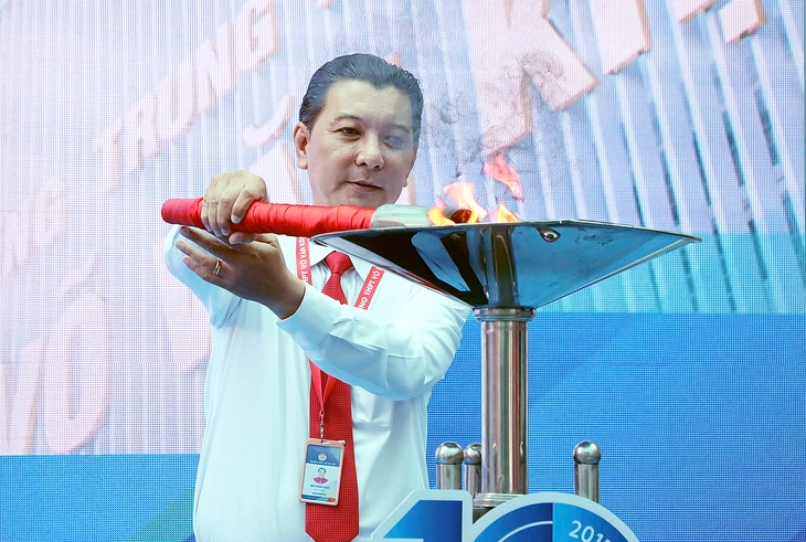 10 năm tự hào của ngôi trường mang tên cố Thủ tướng Võ Văn Kiệt - Ảnh 1.