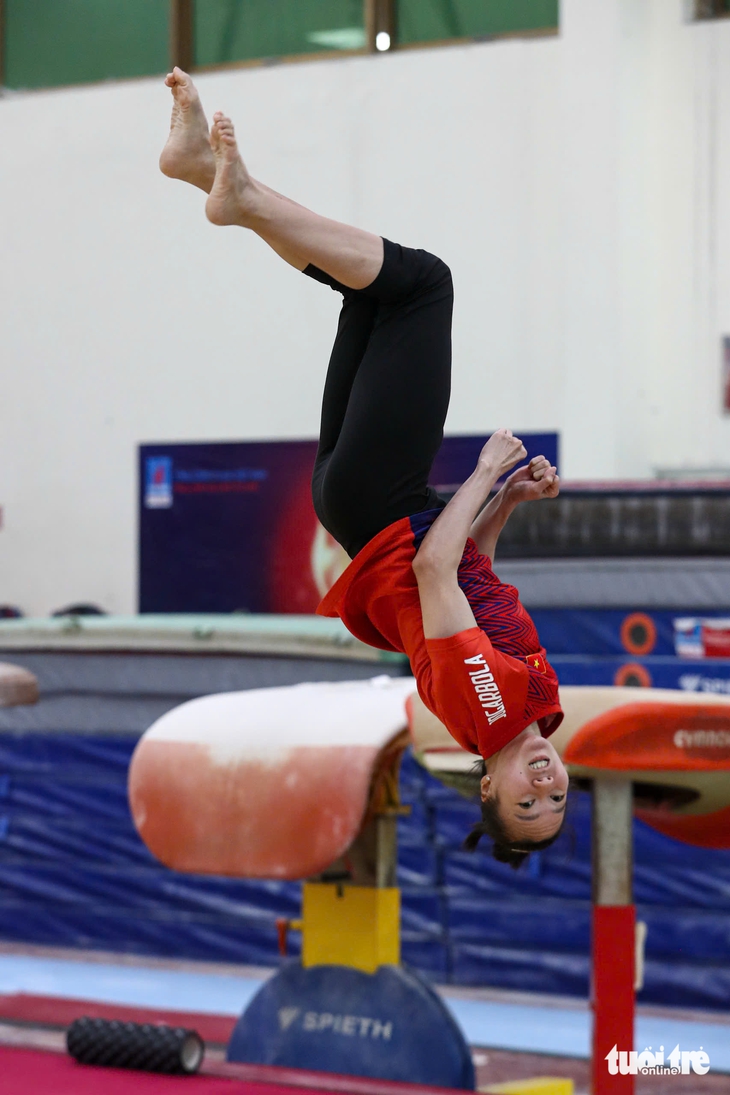 thể dục dụng cụ - Ảnh 8.