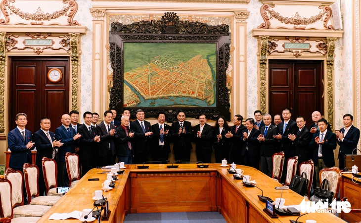 Gia tộc họ Bùi của Trung Quốc muốn thúc đẩy hợp tác với TP.HCM - Ảnh 4. Gia tộc họ Bùi của Trung Quốc muốn hợp tác khu công nghiệp Việt - Trung với TP.HCM - Ảnh 4.