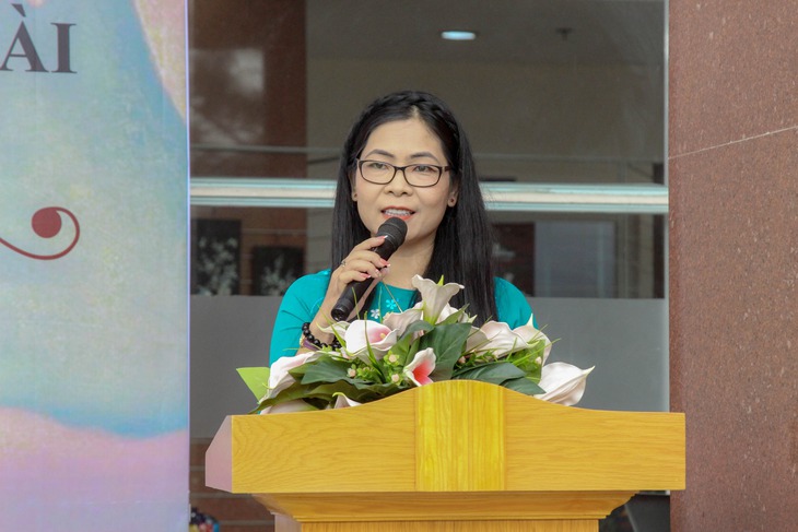 Đến Đại học Quốc gia TP.HCM, xem triển lãm sơn mài Tương Bình Hiệp - Ảnh 2.