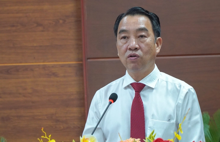Ông Lữ Quang Ngời làm Chủ tịch UBND tỉnh Cà Mau - Ảnh 1.