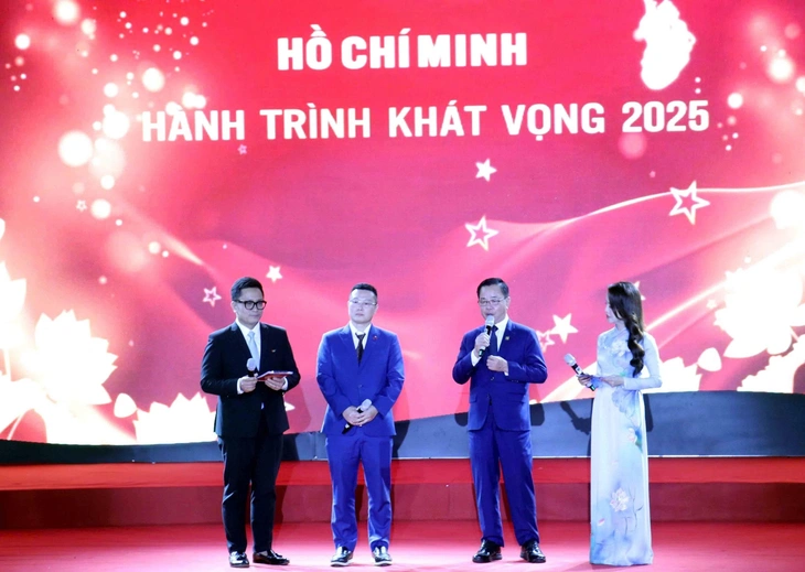 phong cách Hồ Chí Minh - Ảnh 1.