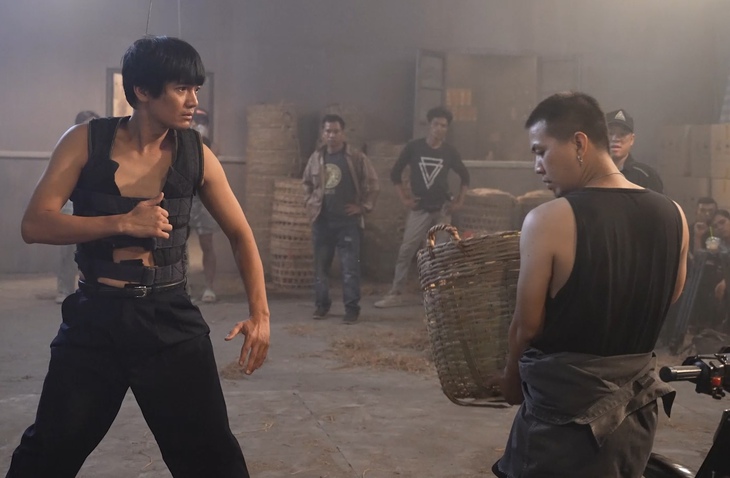 'Truy tìm long diên hương' gây sốt: Từ nhóm cascadeur đến ê kíp phim 'trăm tỉ' - Ảnh 2. truy tìm long diên hương - Ảnh 3.