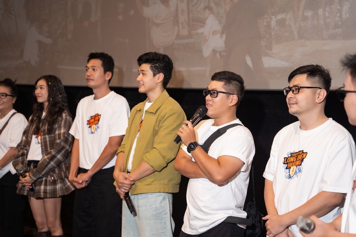 'Truy tìm long diên hương' gây sốt: Từ nhóm cascadeur đến ê kíp phim 'trăm tỉ' - Ảnh 1. truy tìm long diên hương - Ảnh 2.