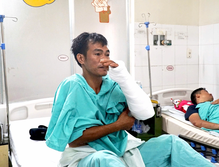 Lời kể của nạn nhân thoát chết vụ tai nạn xe khách trên đèo Khánh Lê - Ảnh 1.