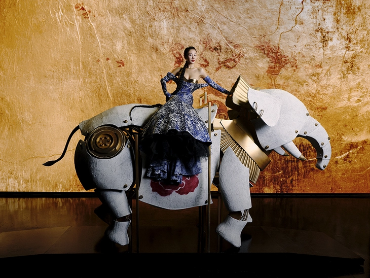 Văn Mai Hương, Chi Pu múa bụng trên nền nhạc 'Ra ngõ tụng kinh' - Ảnh 1. Văn Mai Hương - Ảnh 1.