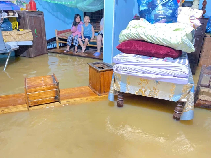 MƯA LỚN - Ảnh 2.