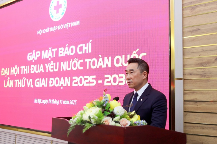 Tôn vinh 270 tấm gương ‘thi đua làm việc thiện’ - Ảnh 2. Tôn vinh 270 tấm gương thi đua làm việc thiện - Ảnh 2.