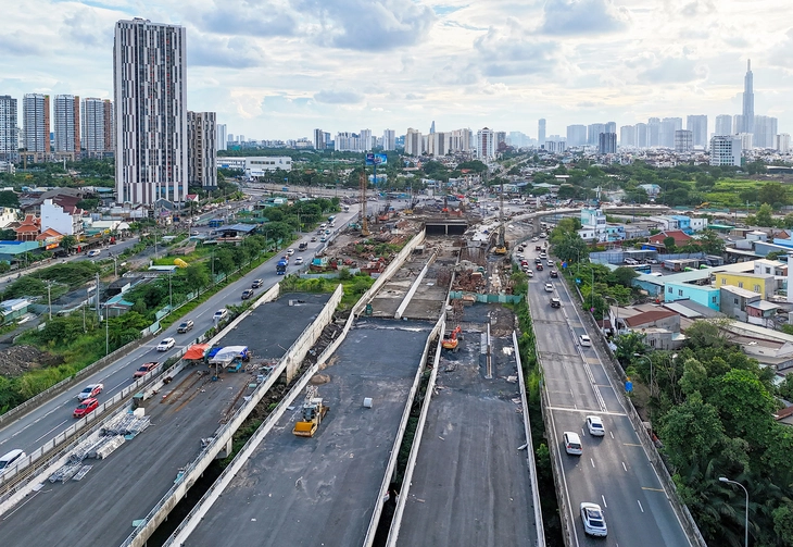 TP.HCM muốn đột phá phát triển hạ tầng - Ảnh 2. TP.HCM - Ảnh 3.