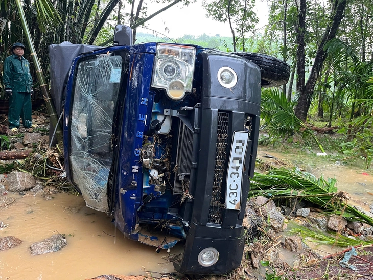 lũ cuốn - Ảnh 2.