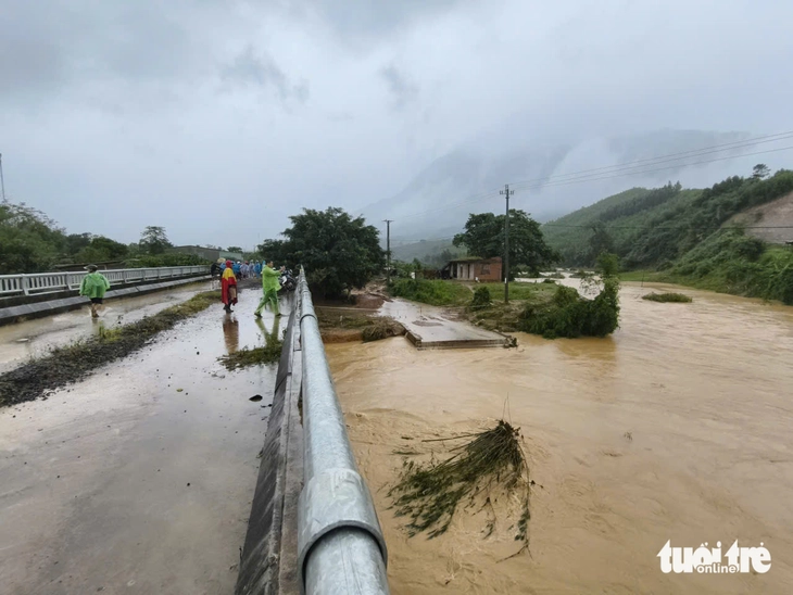 Mưa lũ - Ảnh 6.
