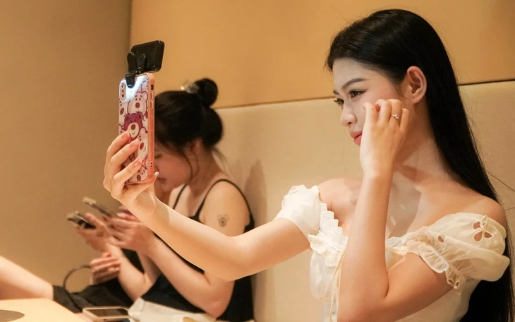 Liệu có ổn khi giới trẻ chọn '4 không': Không ngại yêu, chỉ ngại kết hôn và sinh con - Ảnh 3.