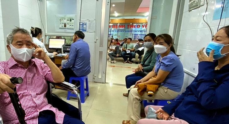 Cúm mùa nhiều nơi, bệnh tay chân miệng tăng nhanh cả nước - Ảnh 2. Cúm mùa nhiều nơi, bệnh tay chân miệng tăng nhanh cả nước - Ảnh 2.