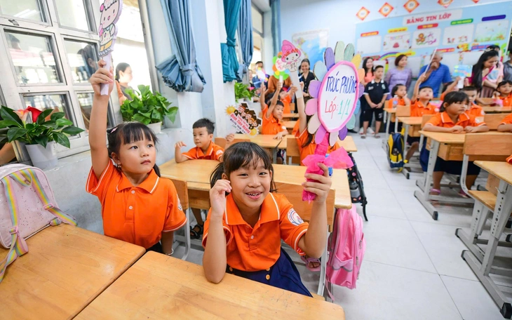 Những trường thu tiền Bảo hiểm y tế của học sinh cho năm 2026 phải hoàn trả toàn bộ số tiền đã thu - Ảnh 2.