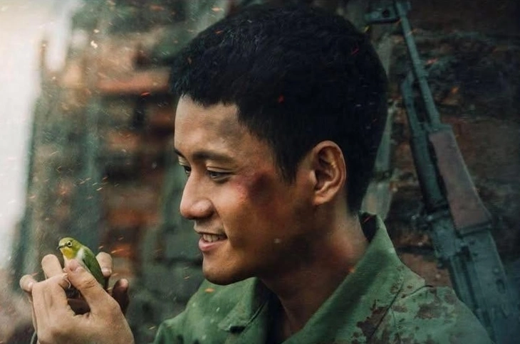 'Mưa đỏ' đạt 1 triệu lượt xem sau ngày đầu chiếu miễn phí - Ảnh 2. Mưa đỏ - Ảnh 2.