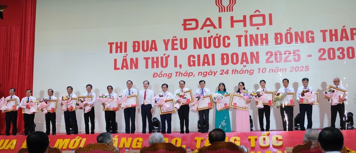 Đồng Tháp nỗ lực chăm lo cho người nghèo, nông thôn mới khang trang - Ảnh 3.